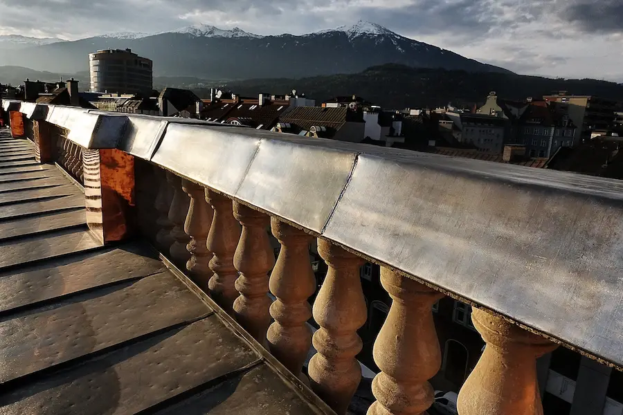 Bleiarbeiten an historischen Bauwerken